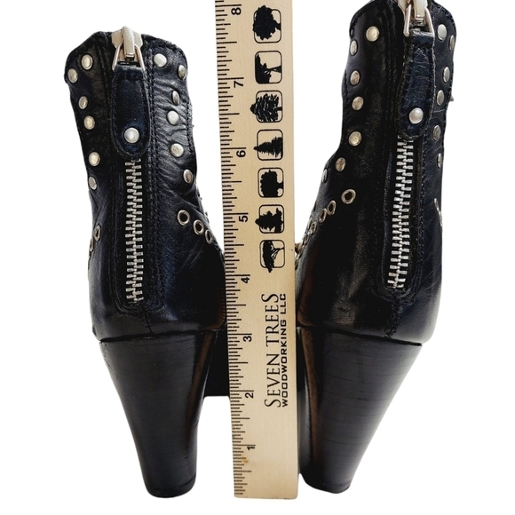 J. Renee Studded Heeled Ankle Booties Black size 7.5 Cut-Out Detail Rock & Roll - Picture 8 of 12